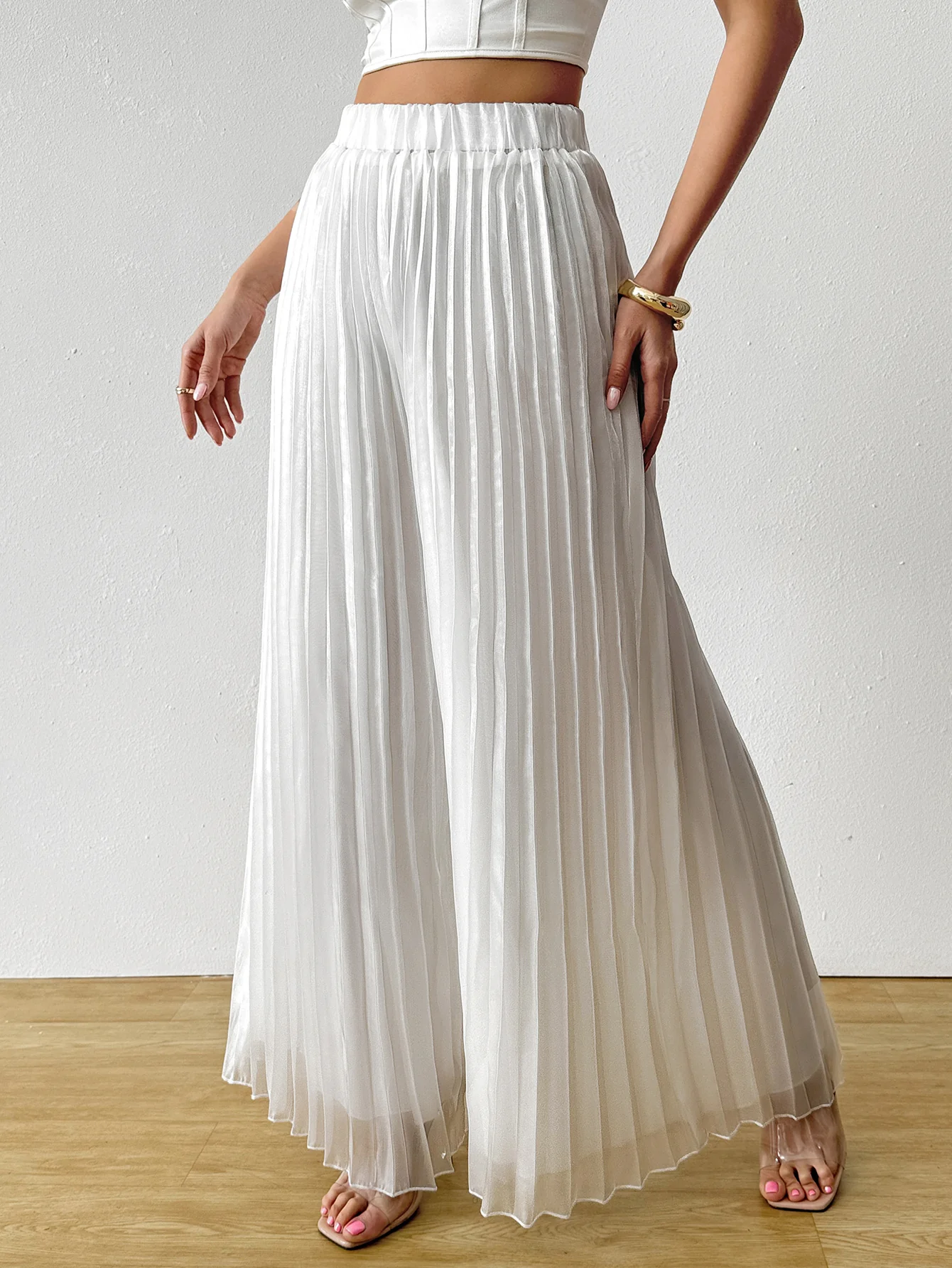White Solid Wide Leg Pleated Trouser - Image 3